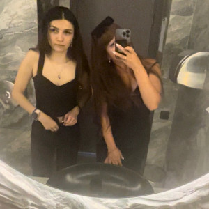 Anna(slim) and Sandra