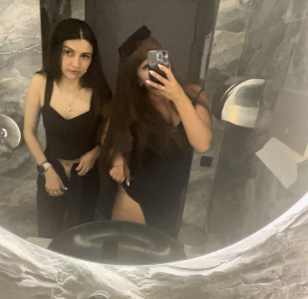 Anna(slim) and Sandra