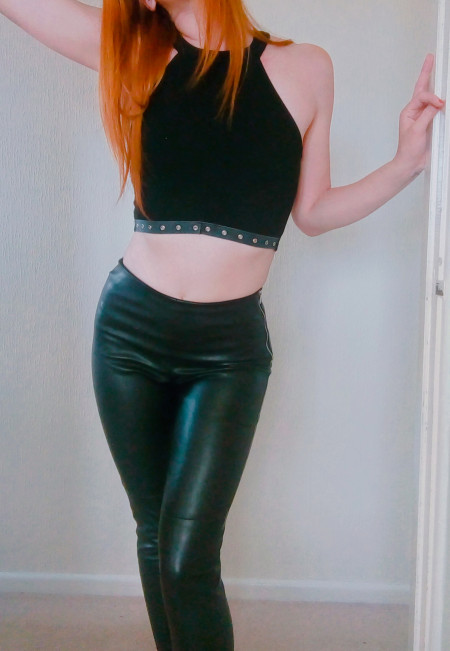 British Redhead Robyn