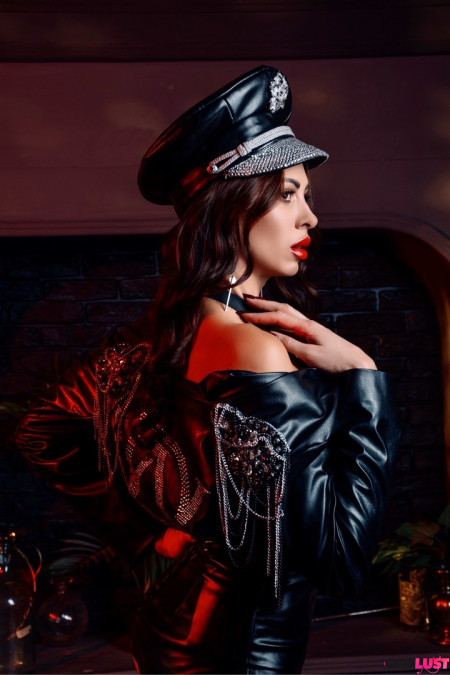 RealMistress888