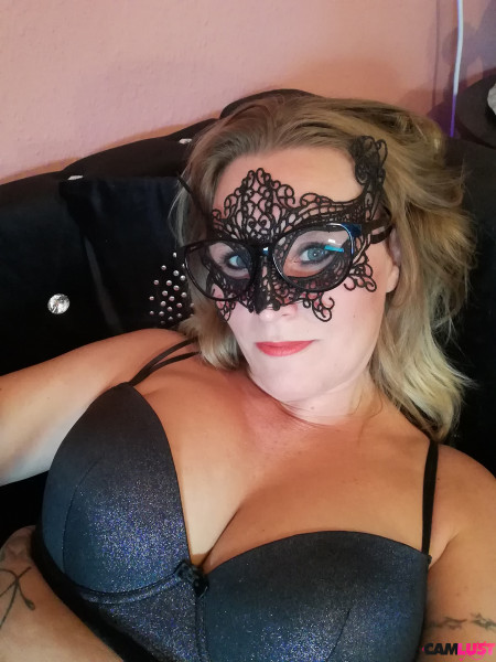 tattooqueen - roosje