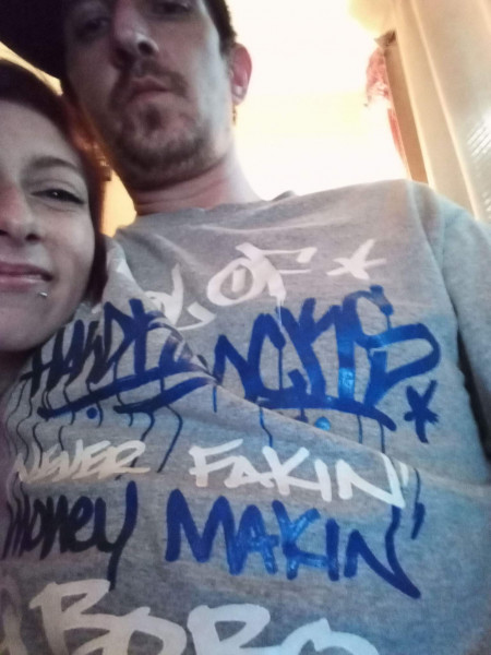 Daddynhisnaughtygirl