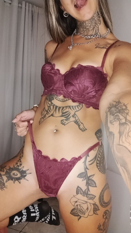 Tina Tattooedd
