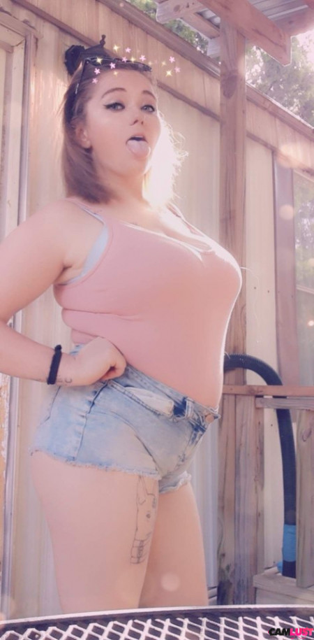 KING DADDY AND KITTEN