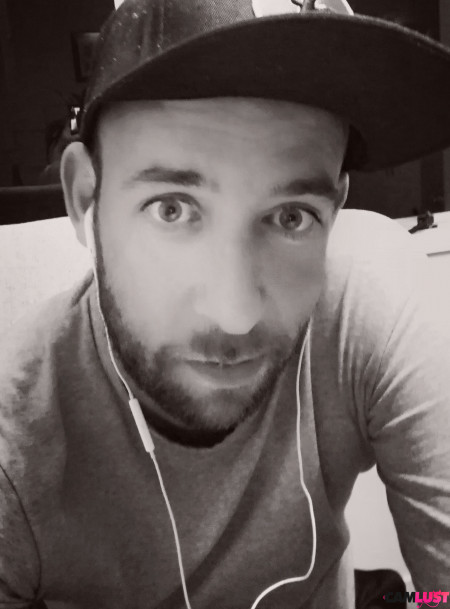 krystel clean,Tgirl ..   ricky rock solid.. bi guy