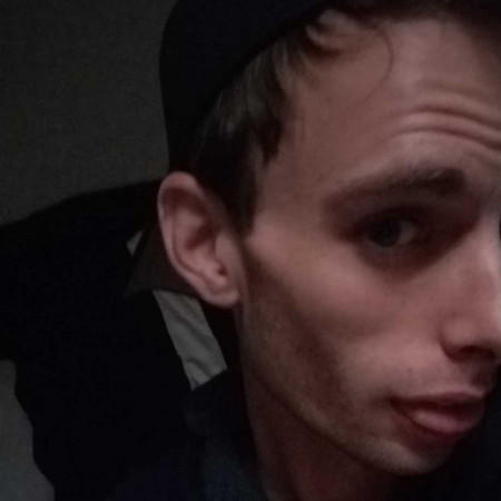 KinkyHungCollegeBoi101